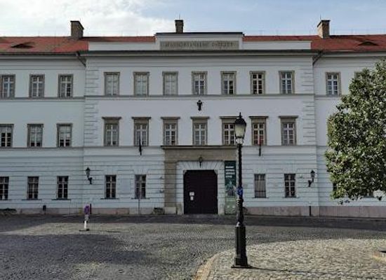 hungary/central-hungary/attraction/military-history-museum