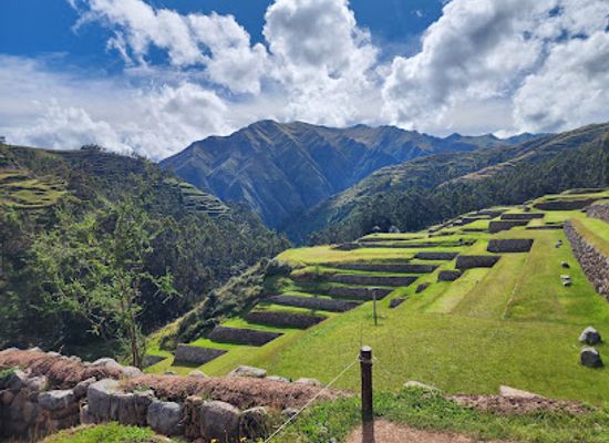 peru/lares-trek/attraction/centro-arqueologico-de-chinchero