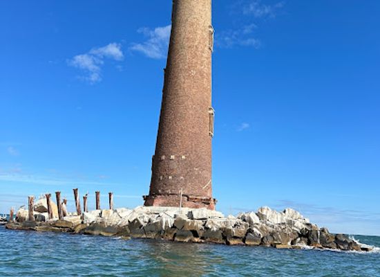 alabama/gulf-coast/attraction/sand-island-lighthouse
