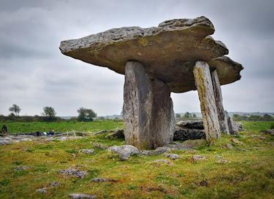 ireland/galway/attraction/poulnabrone-dolmen
