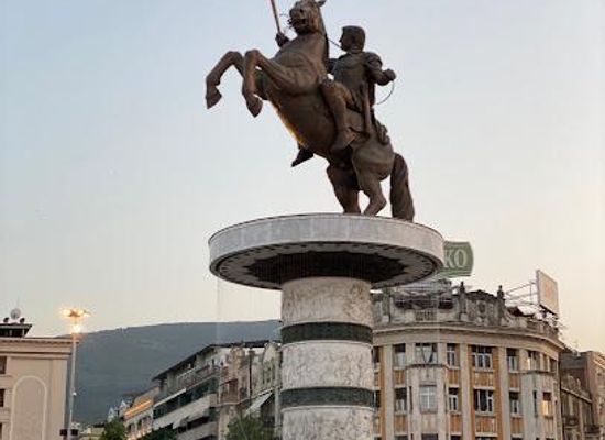kosovo/karadak/attraction/monument-warrior-on-a-horse