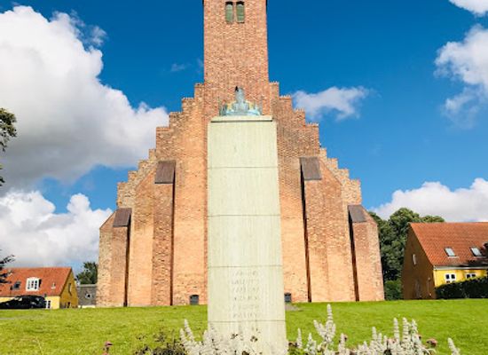 denmark/lolland-falster/attraction/dodekalitten