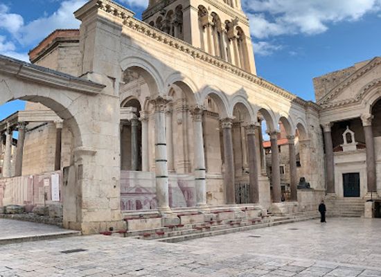 croatia/split/old-town/attraction/saint-domnius-bell-tower
