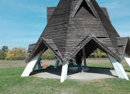 hungary/jaszsag/attraction/magyarorszag-foldrajzi-kozeppontja