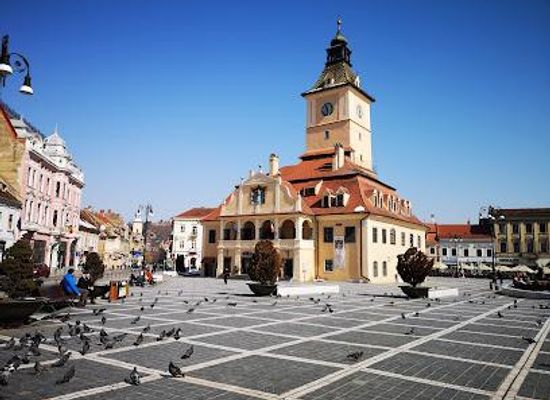romania/brasov/attraction/the-council-square