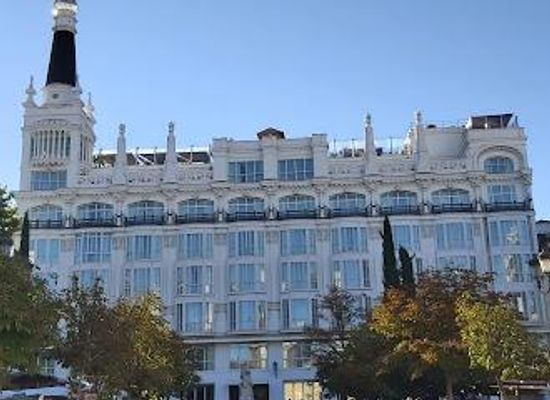 spain/madrid/landmark/barrio-de-las-letras