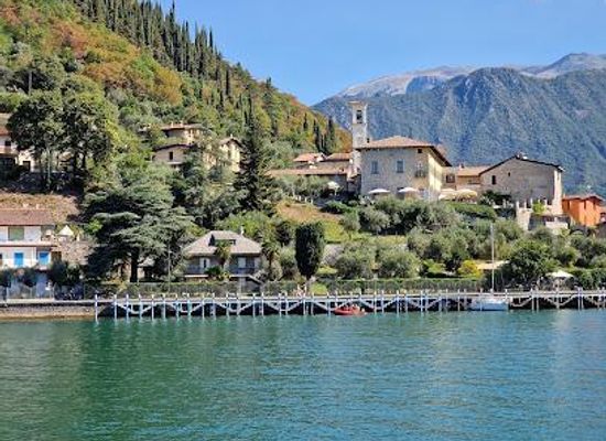 italy/lombardy/attraction/peschiera-maraglio