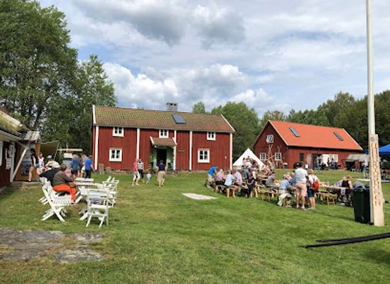 sweden/halland/attraction/unnaryds-hembygdspark