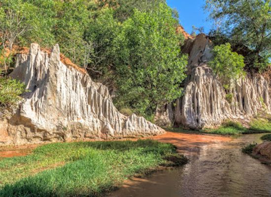 vietnam/phan-thiet/attraction/fairy-stream-mui-ne