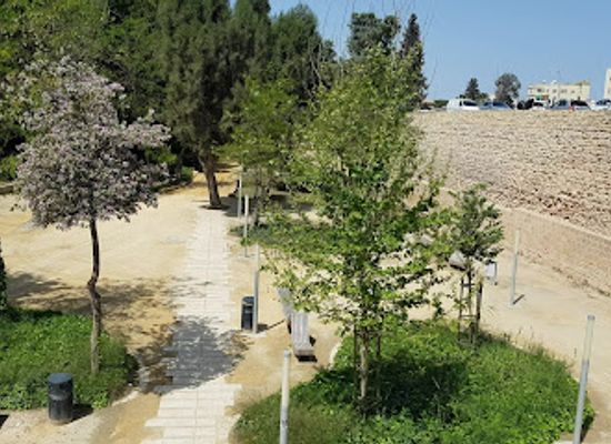 cyprus/nicosia/attraction/tripoli-bastion-moat