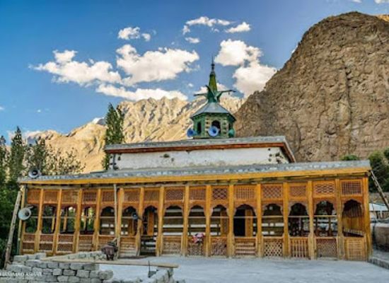 pakistan/ladakh/attraction/chaqchan-mosque