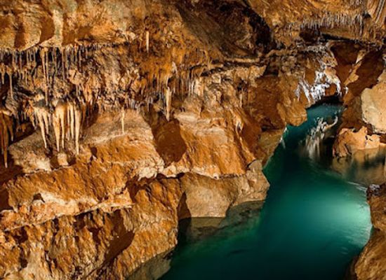 arkansas/arkansas-river-valley/attraction/cosmic-cavern