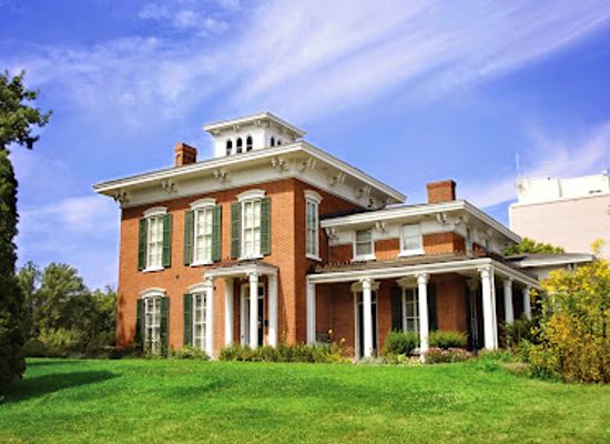iowa/waterloo/attraction/rensselaer-russell-house-museum