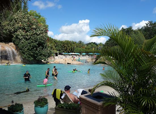 florida/orlando-theme-parks/attraction/discovery-cove