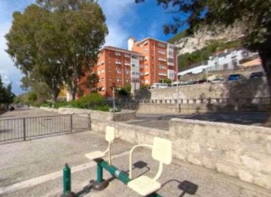 gibraltar/moorish-castle/attraction/saluting-battery-promenade