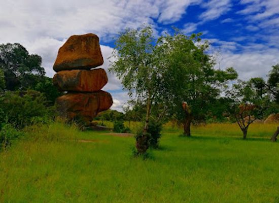 zimbabwe/mashonaland-east/attraction/balancing-rocks
