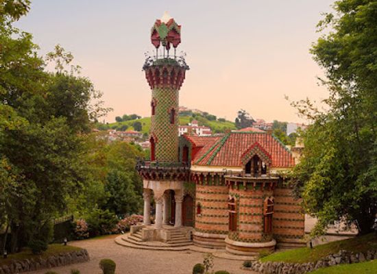 spain/cantabria/attraction/el-capricho-de-gaudi