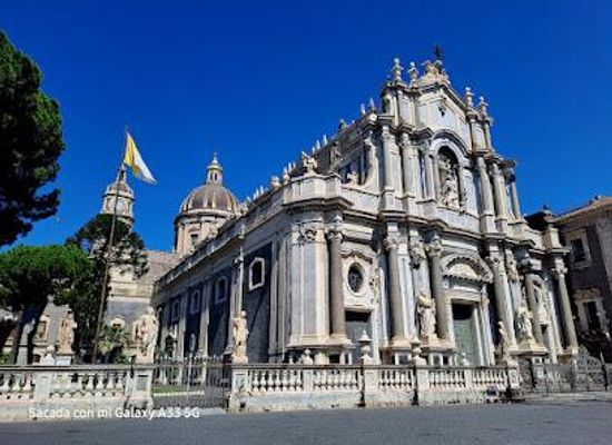 italy/catania/attraction/excursions-etna-sicily-touring