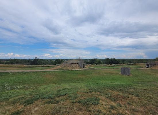 north-dakota/mandan/attraction/fort-lincoln-trolley