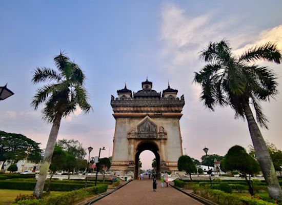 laos/vientiane/attraction/fountain
