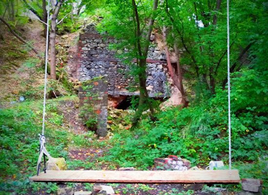 poland/czestochowa/attraction/ruiny-wapiennika