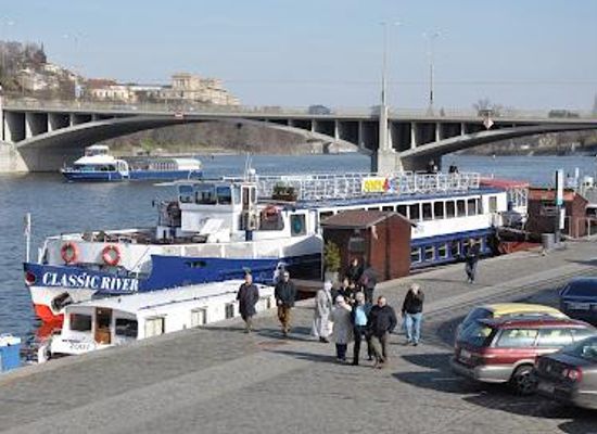 czechia/prague/attraction/classic-river
