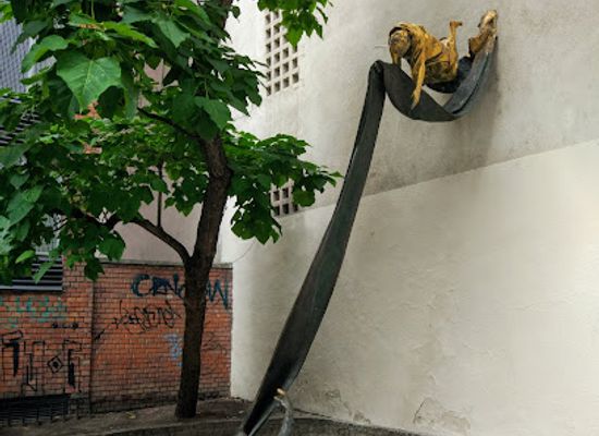 hungary/budapest/jewish-quarter/attraction/carl-lutz-memorial