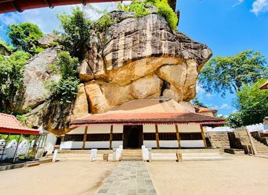 sri-lanka/matale-district/attraction/ridee-viharaya