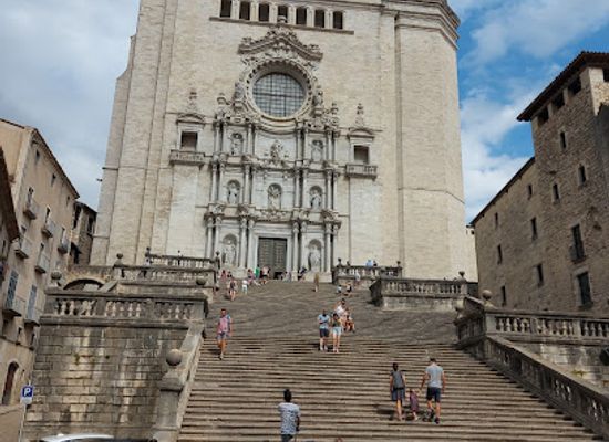 spain/girona/el-mercadal/attraction/museu-tresor-de-la-catedral
