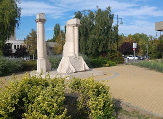 hungary/kecskemet/attraction/ii-vilaghaborus-hosi-emlekmu