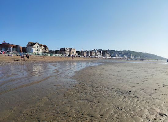 france/normandy-beaches/attraction/greenwich-mean-time-french-line