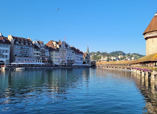 switzerland/lucerne/chapel-bridge/attraction/rathausquai