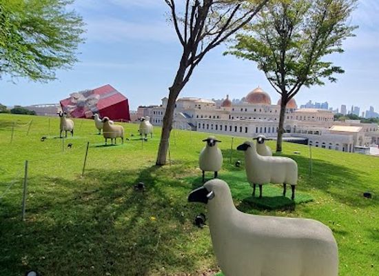 qatar/katara-cultural-village/attraction/sheep-art-installation