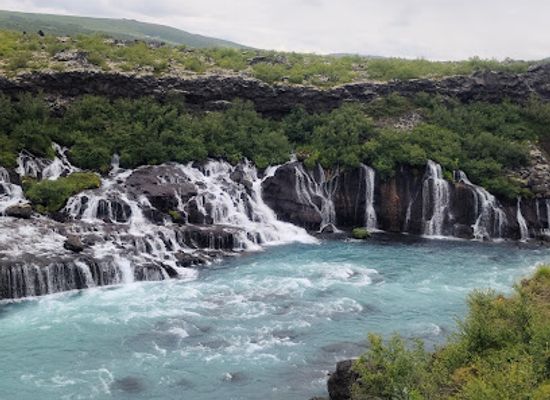 iceland/western-region/attraction/hraunfossar-waterfall