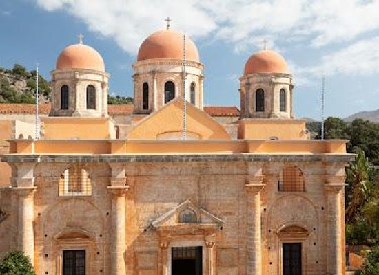 greece/chania/attraction/holy-trinity-agia-triada-tzagaroli-monastery
