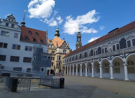 germany/dresden/neustadt/attraction/furstenzug