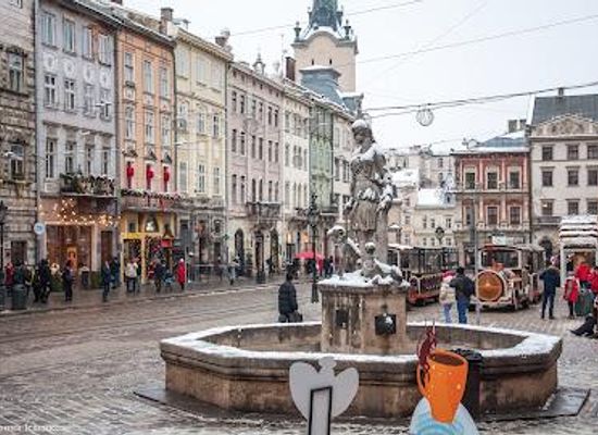 ukraine/lviv/attraction/rynok-square
