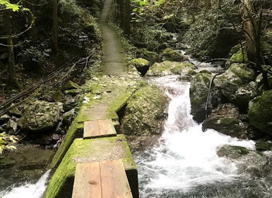 japan/sanuki/attraction/amagoi-waterfalls