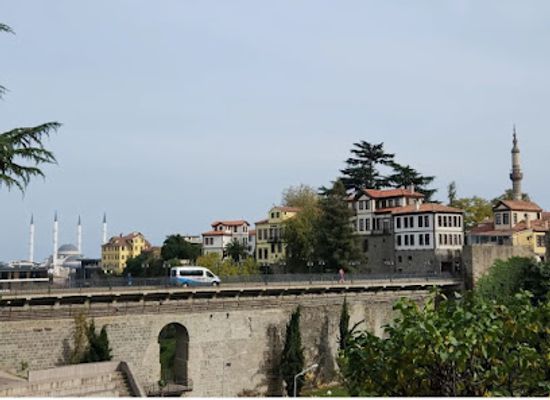 turkiye/trabzon/attraction/kanuni-evi