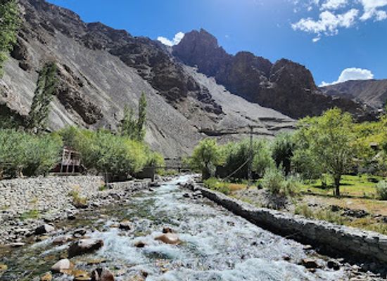 pakistan/skardu/attraction/manthokha-waterfall