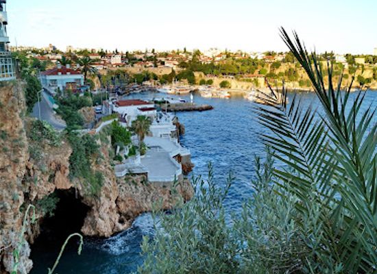 turkiye/antalya/konyaalti/attraction/falezler