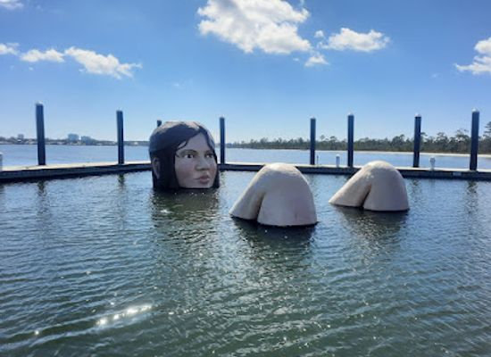 alabama/gulf-coast/attraction/lady-in-the-marina