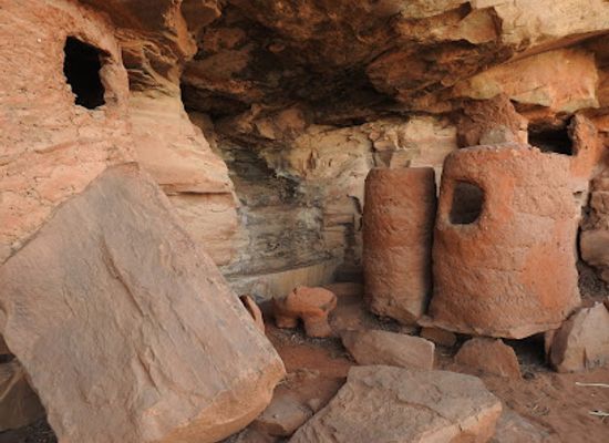 togo/savanes-region/attraction/grottes-de-nok
