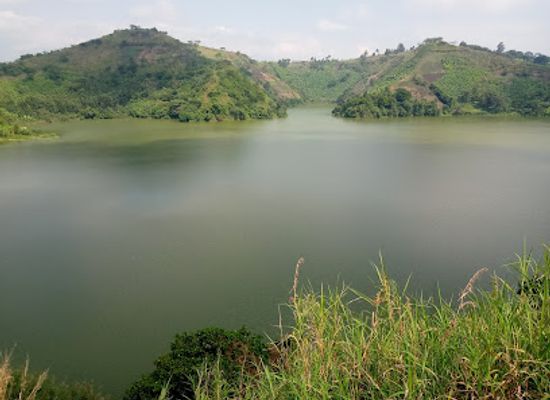uganda/toro/attraction/nyinambuga-kanyerire