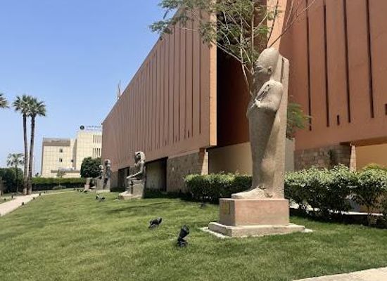 egypt/luxor/attraction/luxor-museum