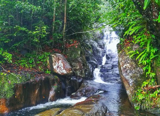 sri-lanka/wet-zone/attraction/neluwa-doowili-ella-falls
