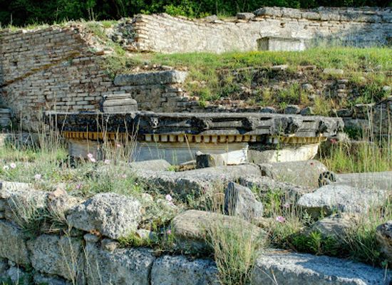 greece/olympia/attraction/nymphaeum