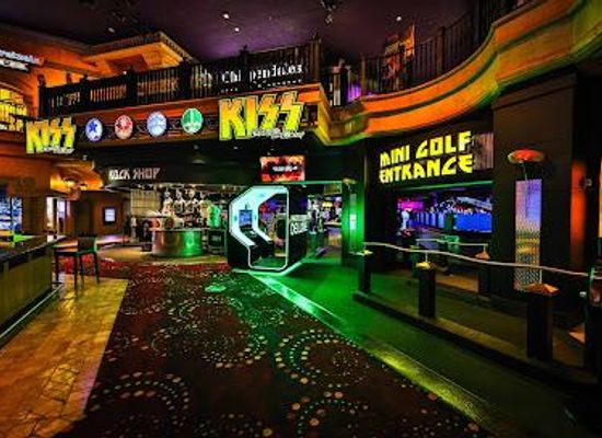 nevada/boulder-city/attraction/kiss-world-featuring-kiss-mini-golf-and-kiss-world-museum