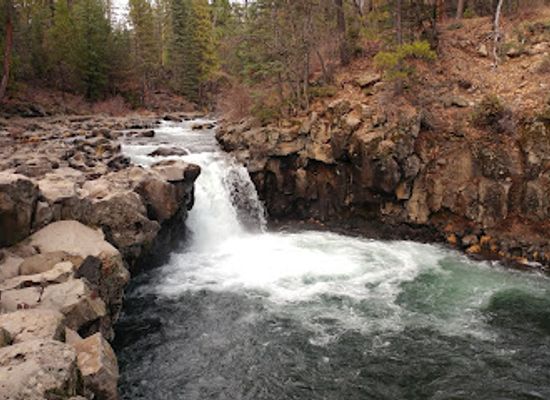 california/shasta-cascade/attraction/mccloud-river-falls-trailhead