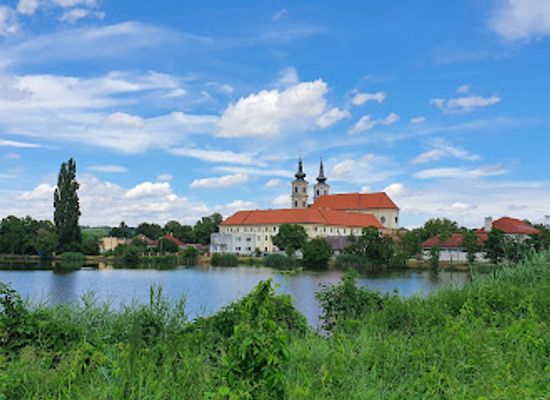 slovakia/zahorie/attraction/putnicka-bazilika-sedembolestnej-panny-marie
